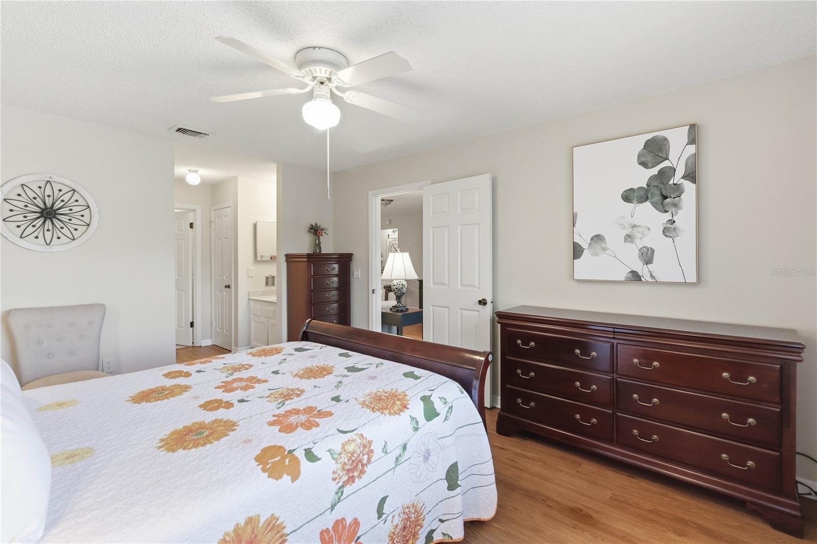 Image 18 of 30 For 6206 Bayhill Lane 6206