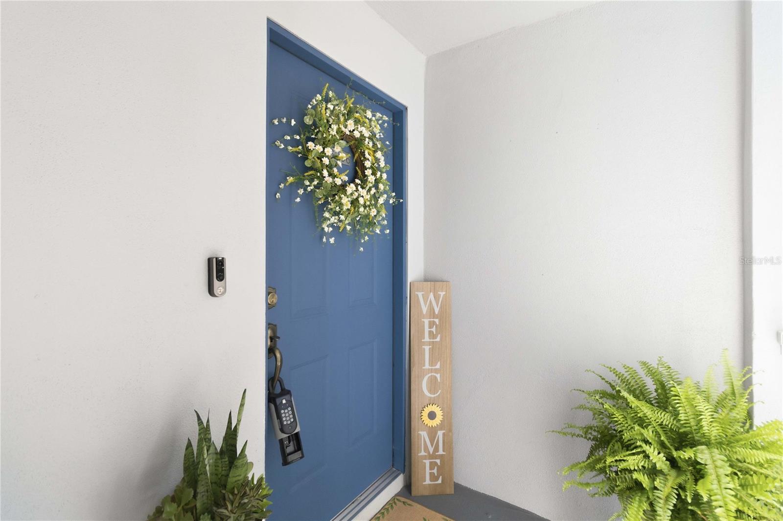 Image 4 of 30 For 6206 Bayhill Lane 6206