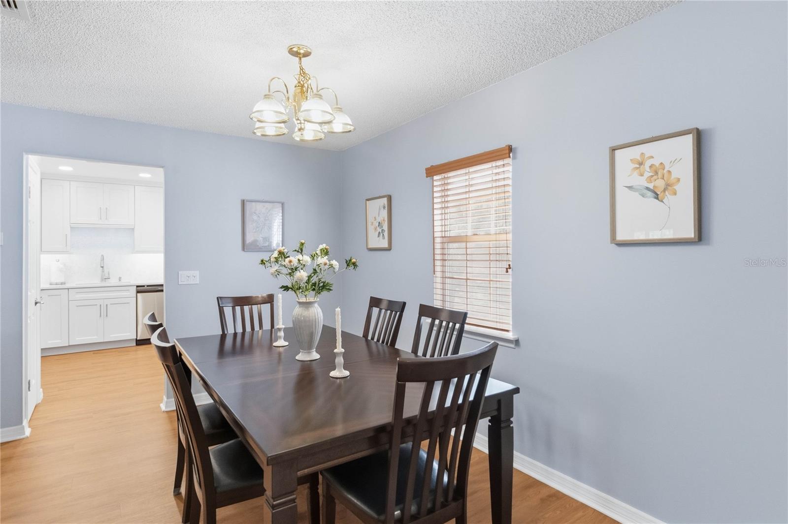 Image 6 of 30 For 6206 Bayhill Lane 6206