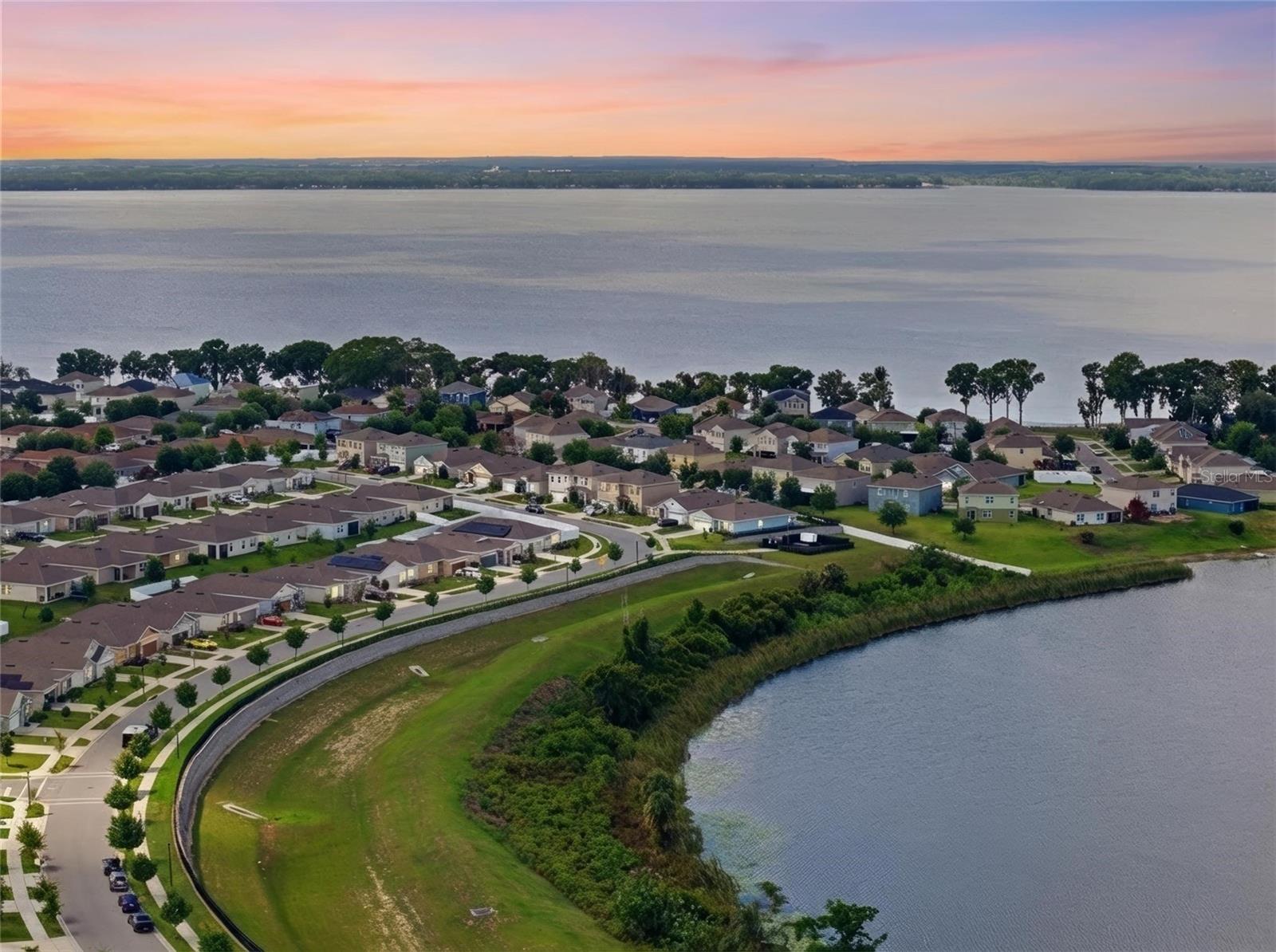 Image 17 of 44 For 2557 Shamrock Street