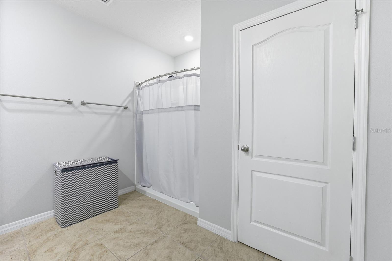 Image 34 of 44 For 2557 Shamrock Street