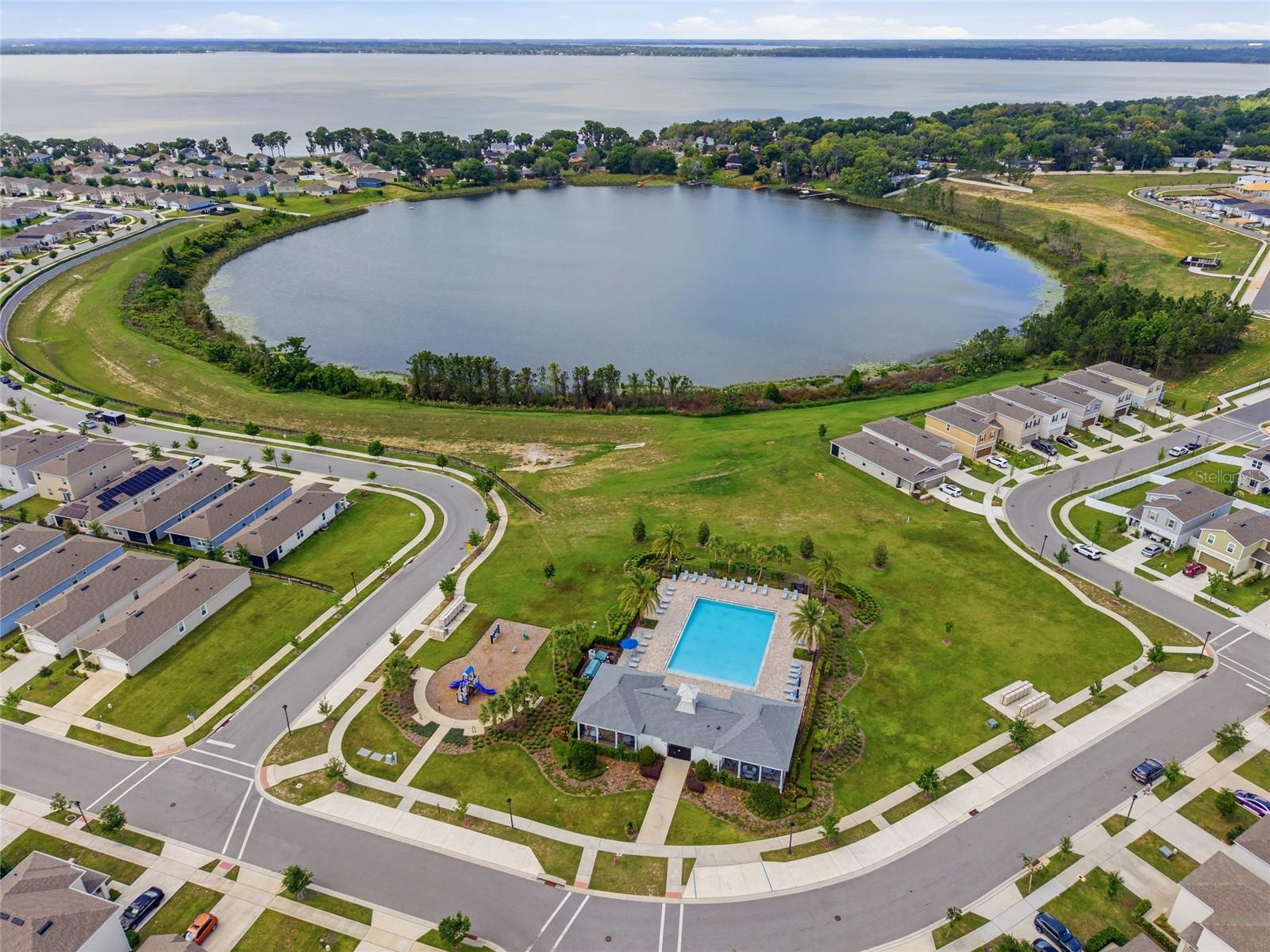 Image 41 of 44 For 2557 Shamrock Street