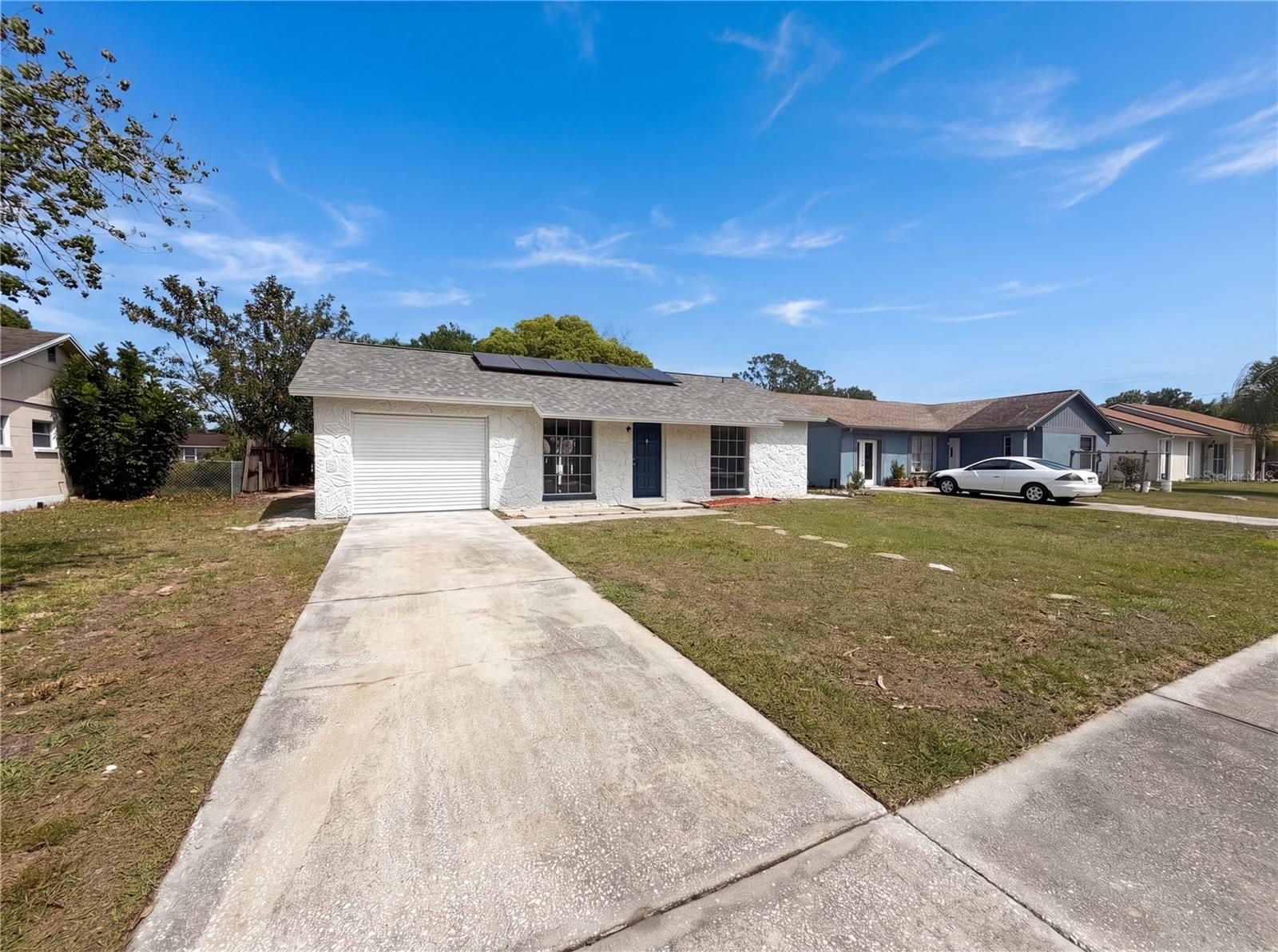 Listing photo id 15 for 3130 Ludlow Drive