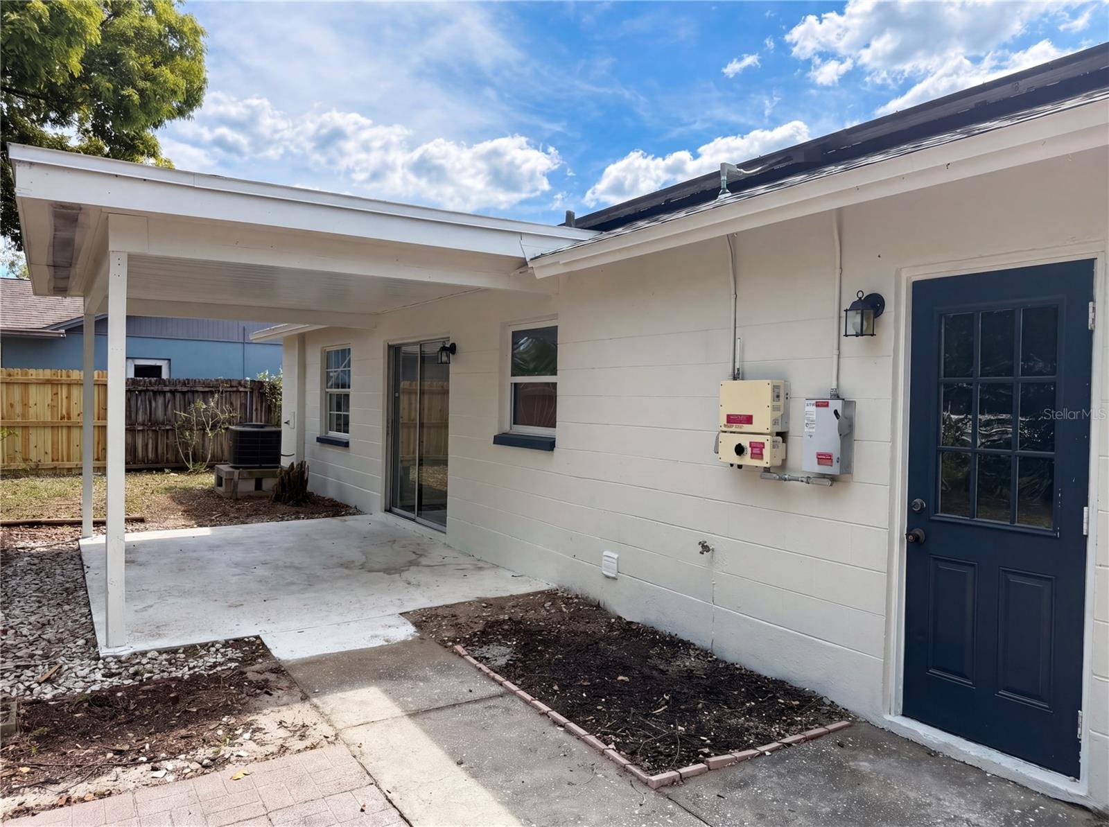 Listing photo id 17 for 3130 Ludlow Drive