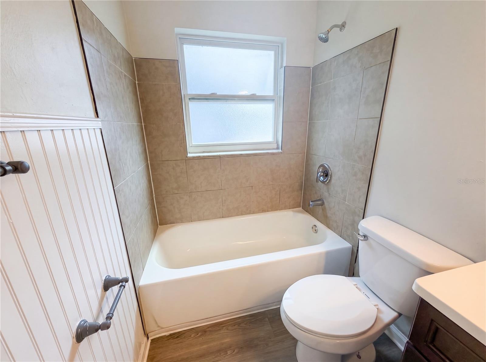 Listing photo id 6 for 3130 Ludlow Drive