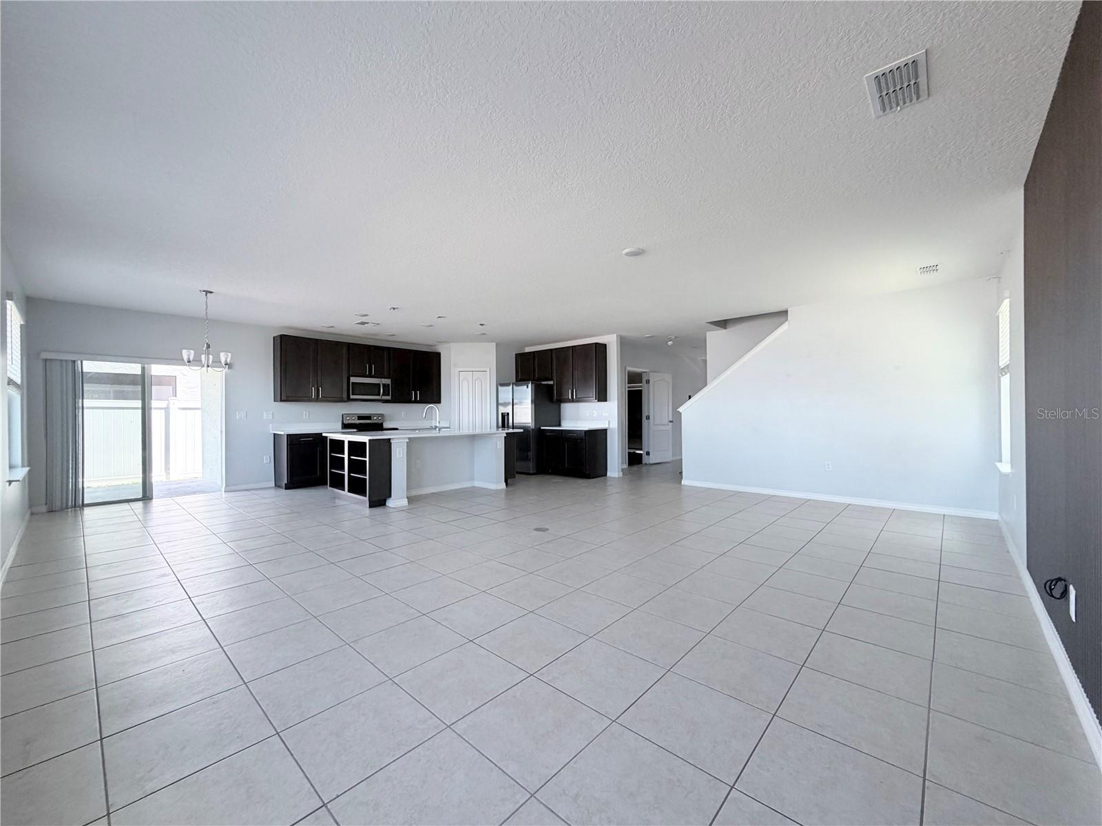 Image 12 of 27 For 426 Taft Drive