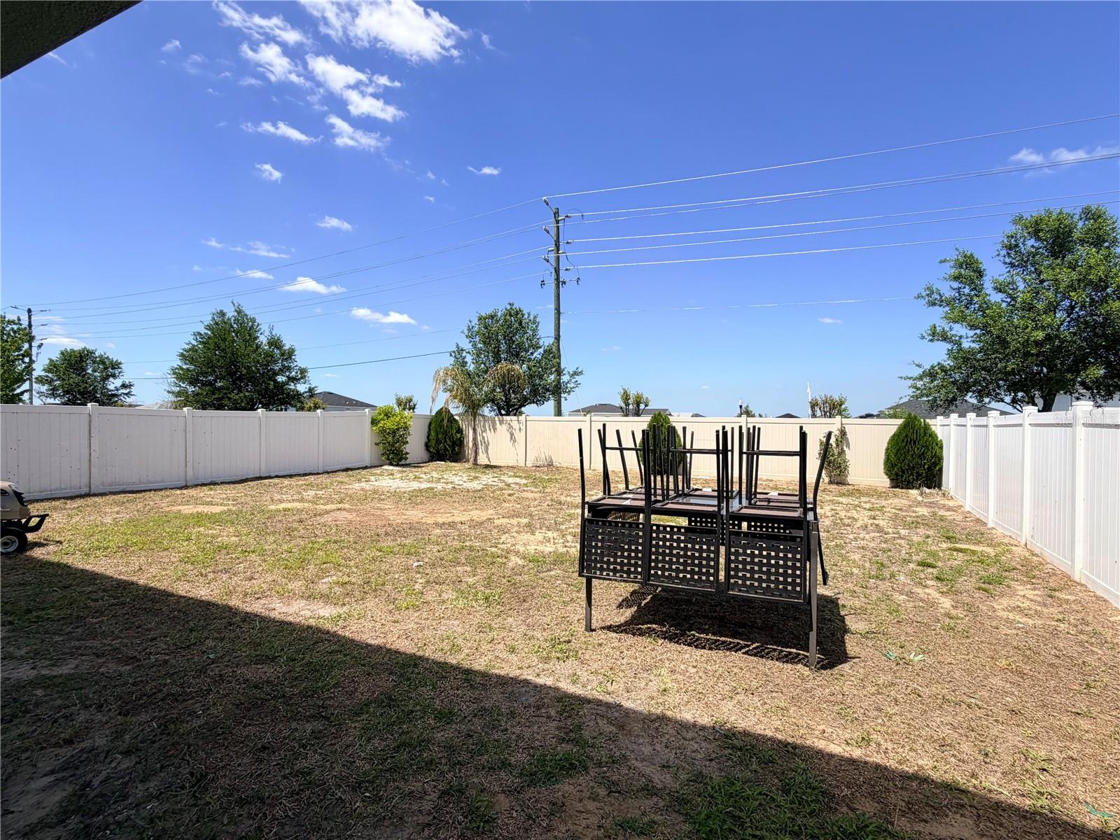 Image 24 of 27 For 426 Taft Drive