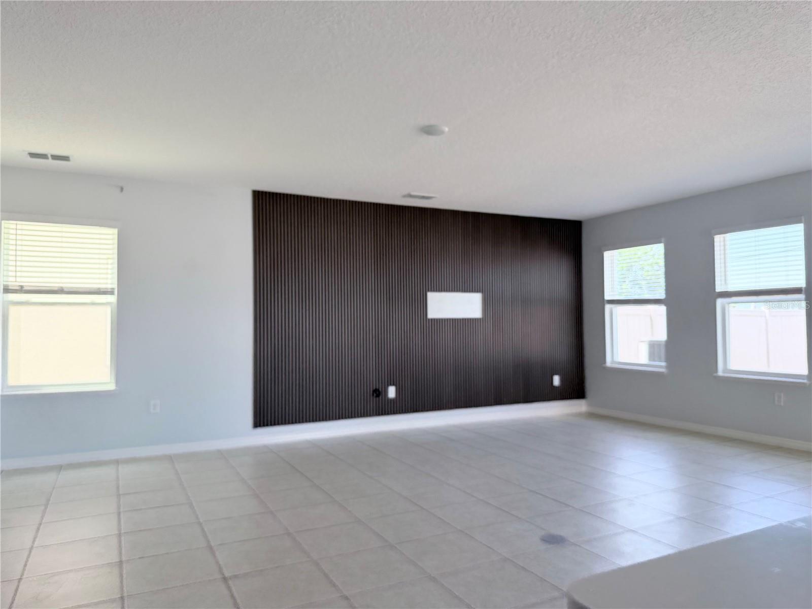 Image 8 of 27 For 426 Taft Drive