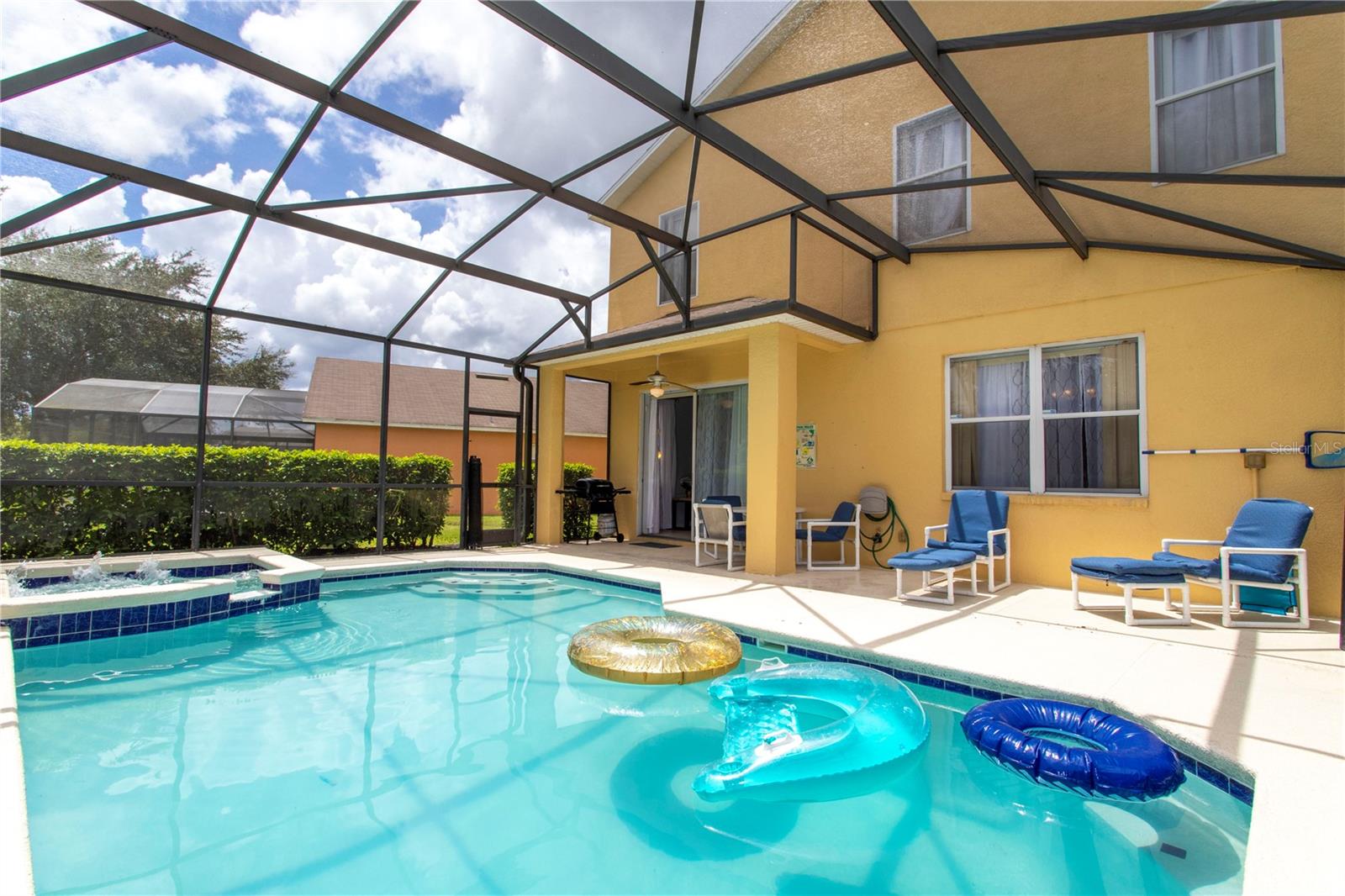 Image 13 of 63 For 17614 Woodcrest Way