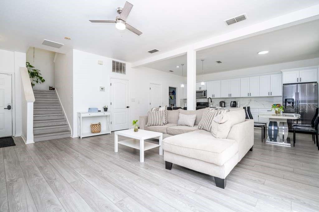 Image 24 of 63 For 17614 Woodcrest Way