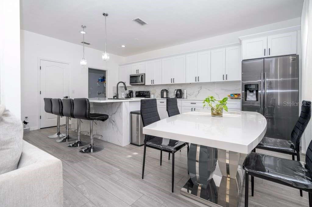 Image 27 of 63 For 17614 Woodcrest Way