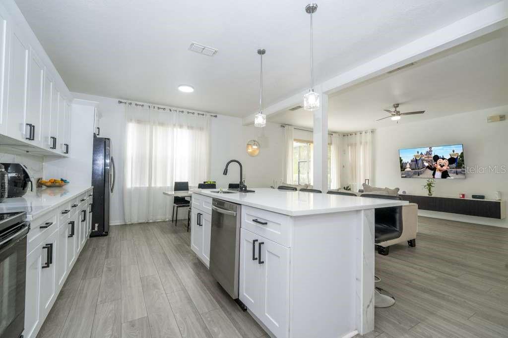 Image 44 of 63 For 17614 Woodcrest Way