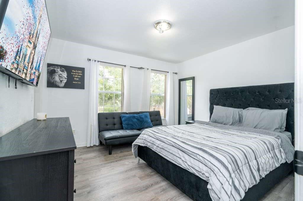 Image 48 of 63 For 17614 Woodcrest Way