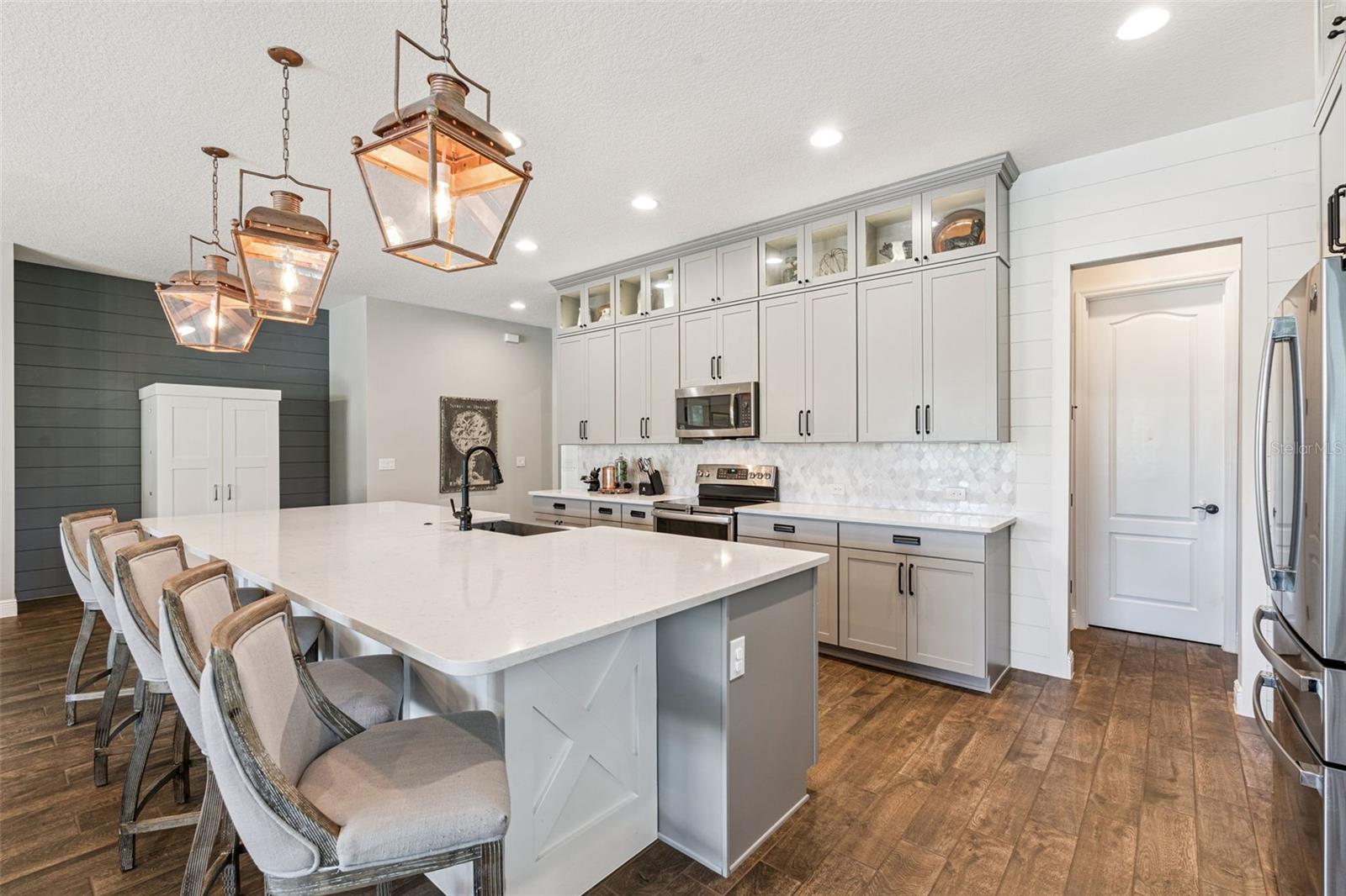 Image 14 of 49 For 15306 Gilligan Court