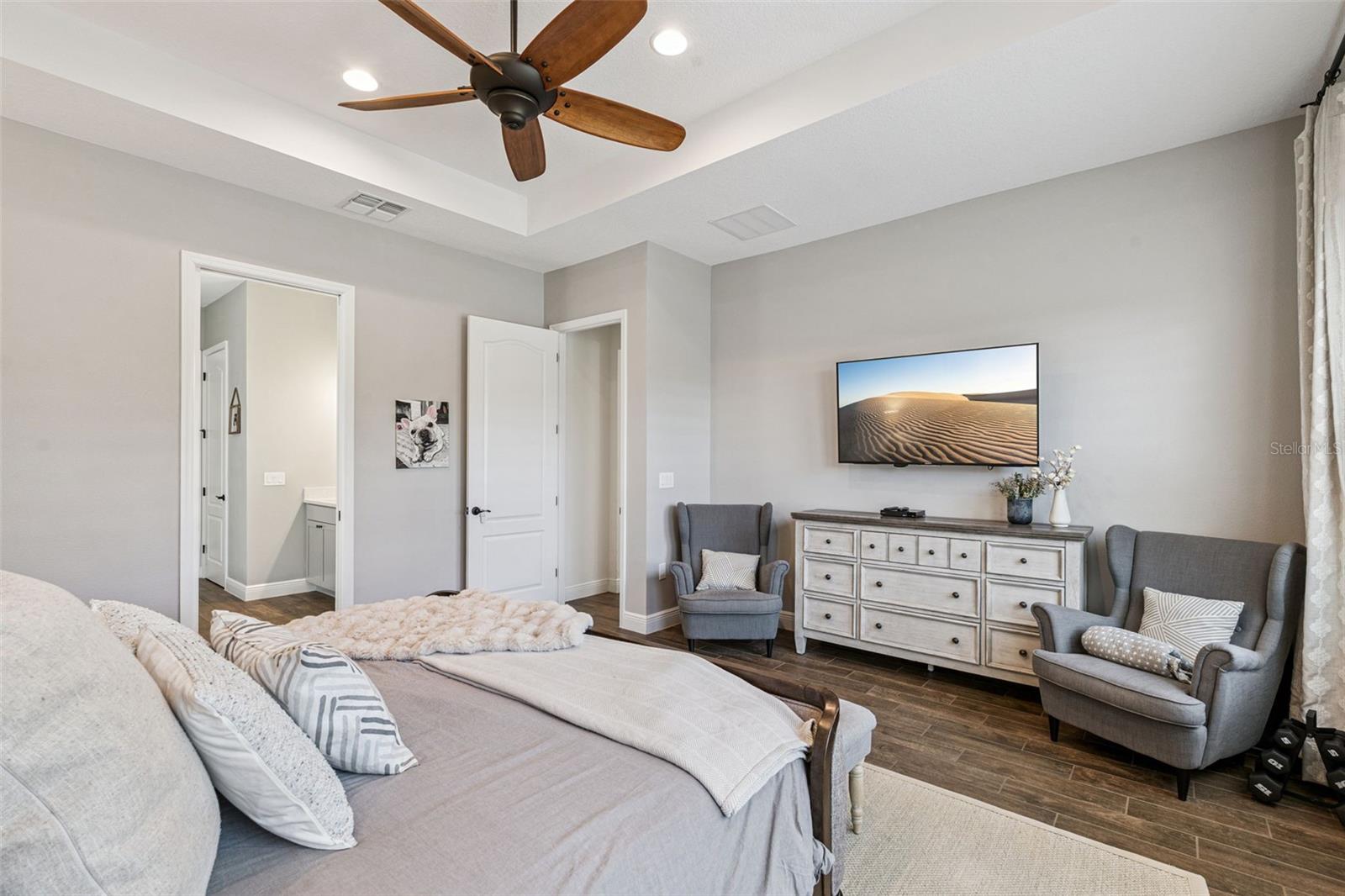 Image 19 of 49 For 15306 Gilligan Court