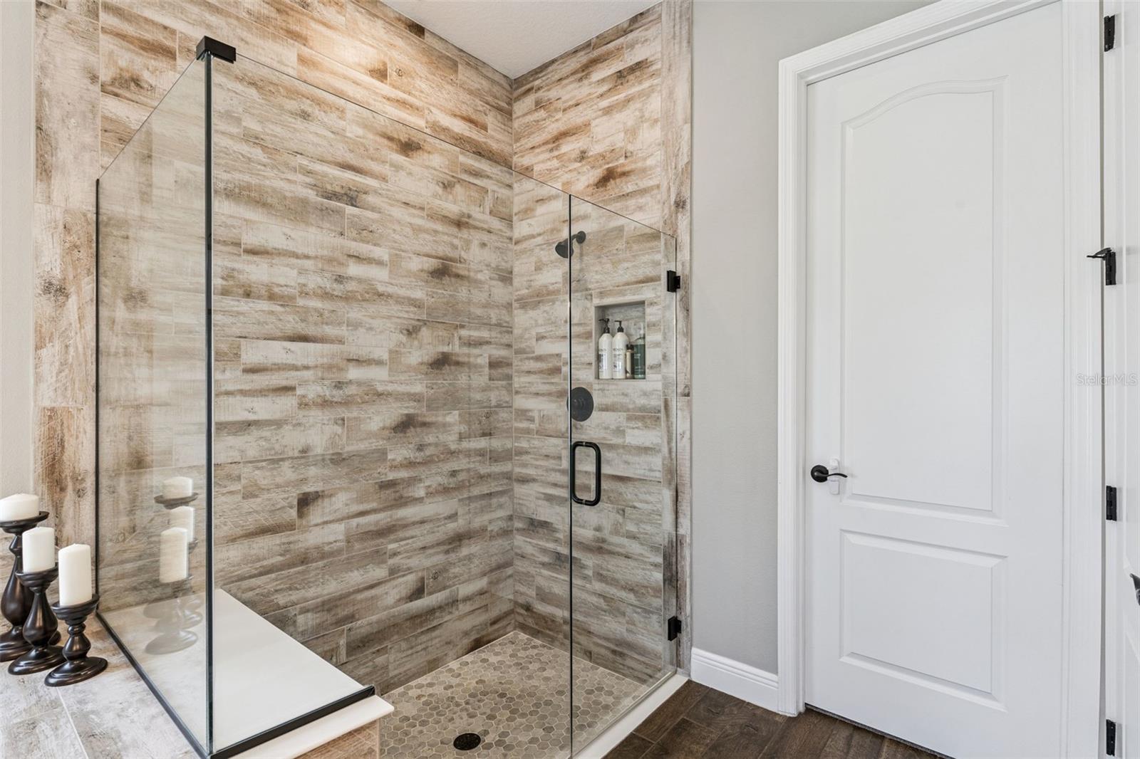 Image 22 of 49 For 15306 Gilligan Court