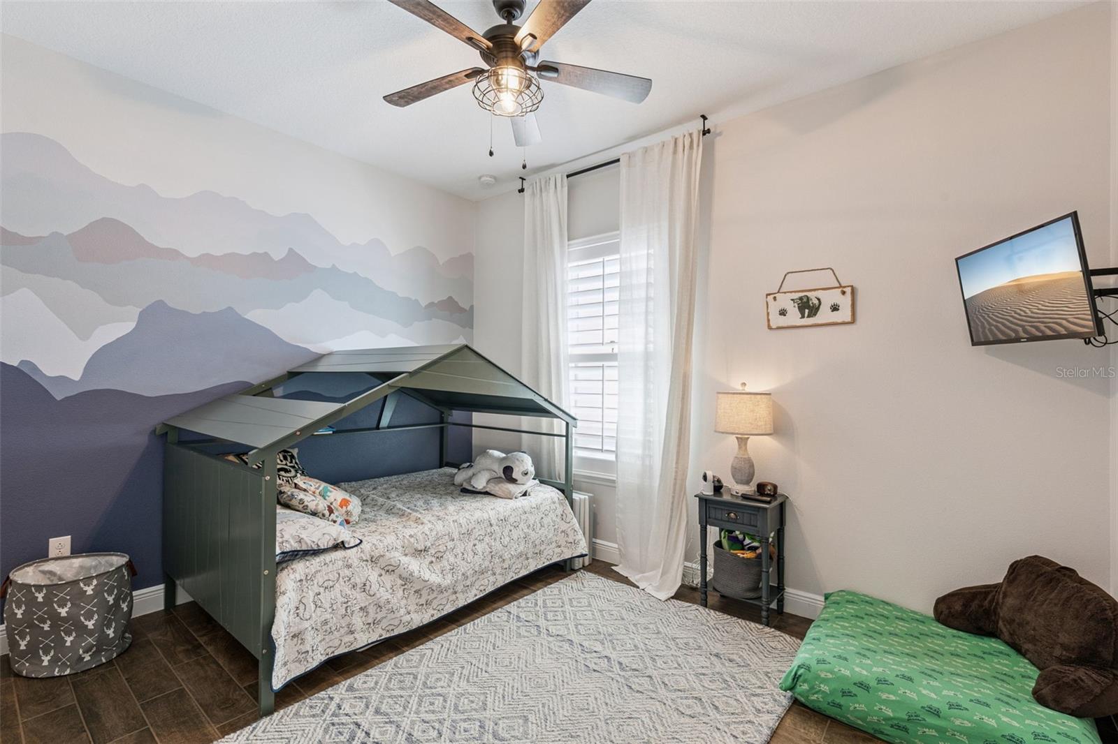 Image 27 of 49 For 15306 Gilligan Court