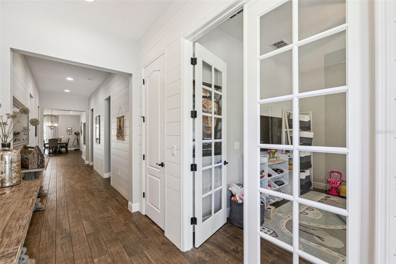 Image 7 of 49 For 15306 Gilligan Court