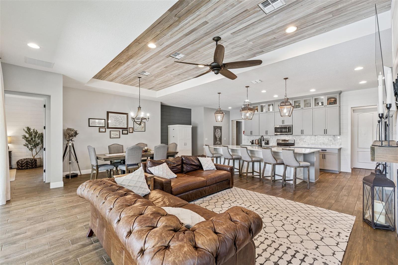 Image 9 of 49 For 15306 Gilligan Court