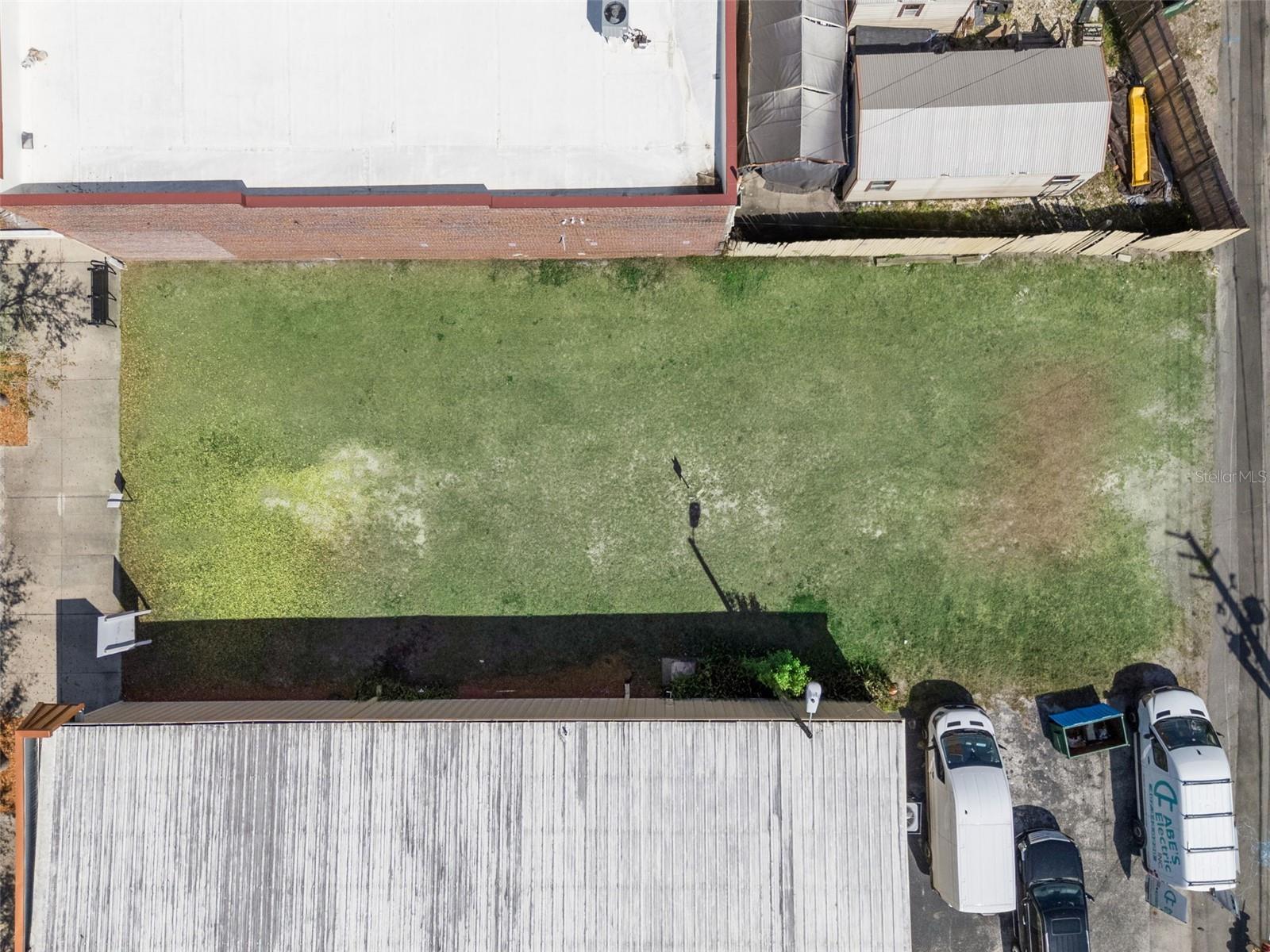 Image 7 of 21 For 215 Magnolia Avenue