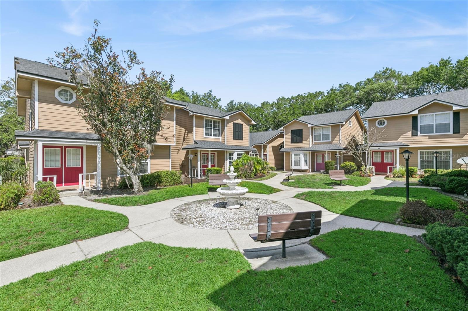 Image 19 of 21 For 5989 Braemar Place 102