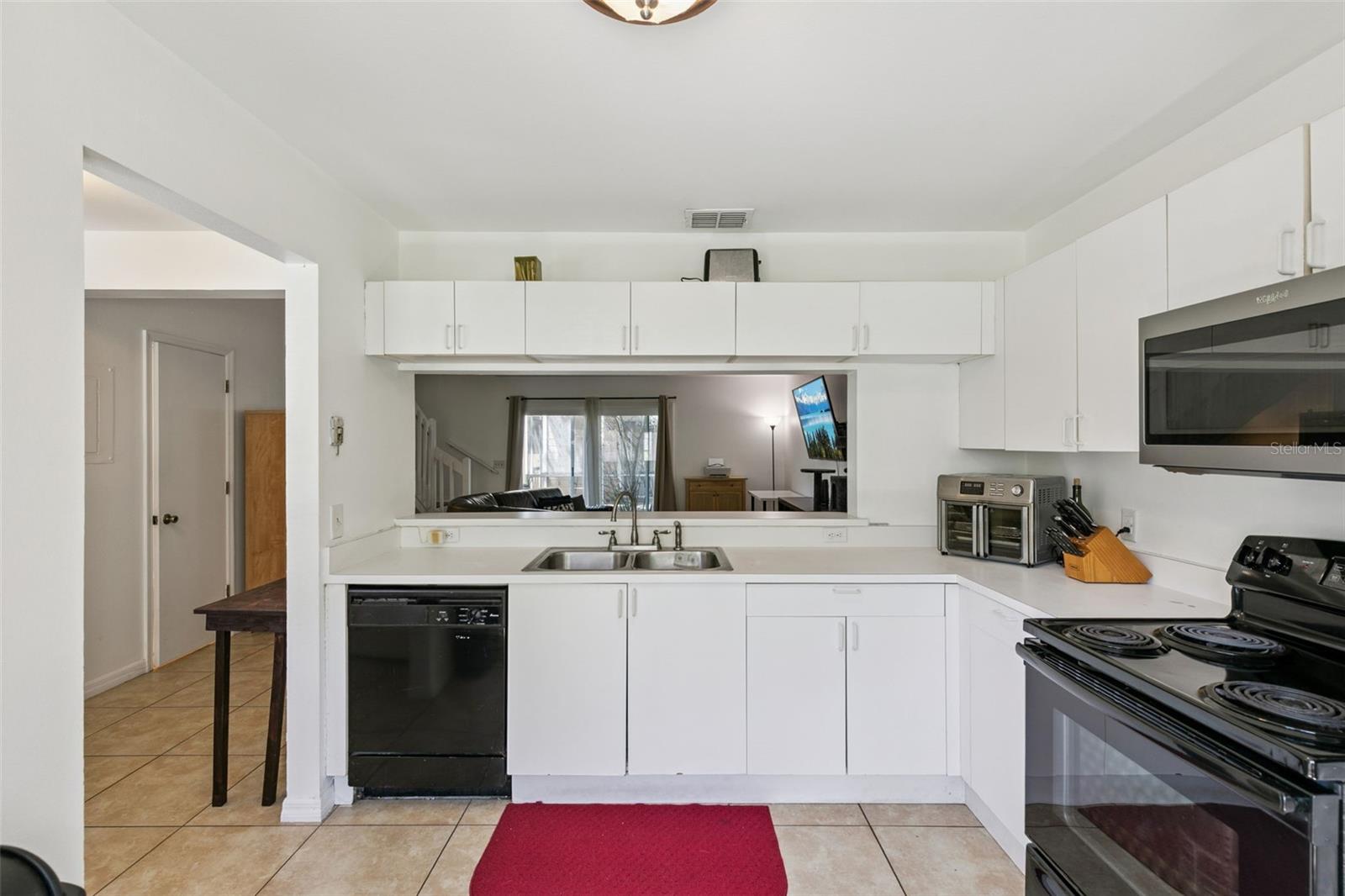 Image 9 of 21 For 5989 Braemar Place 102