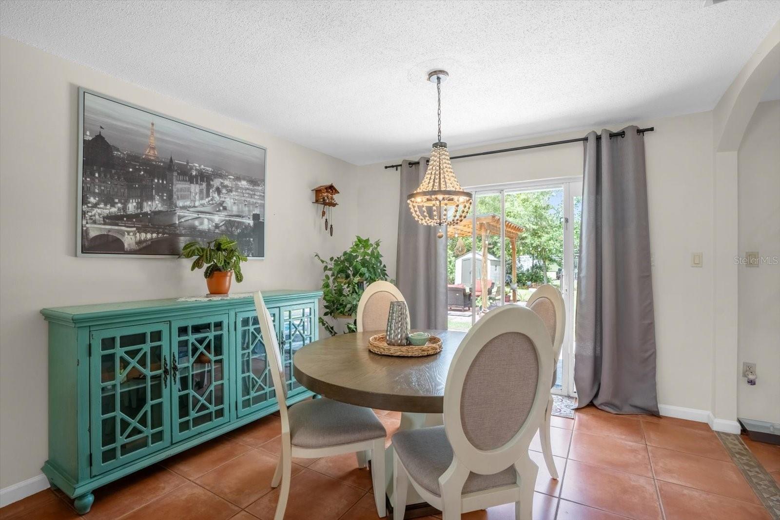 Image 4 of 17 For 739 Seminole Avenue