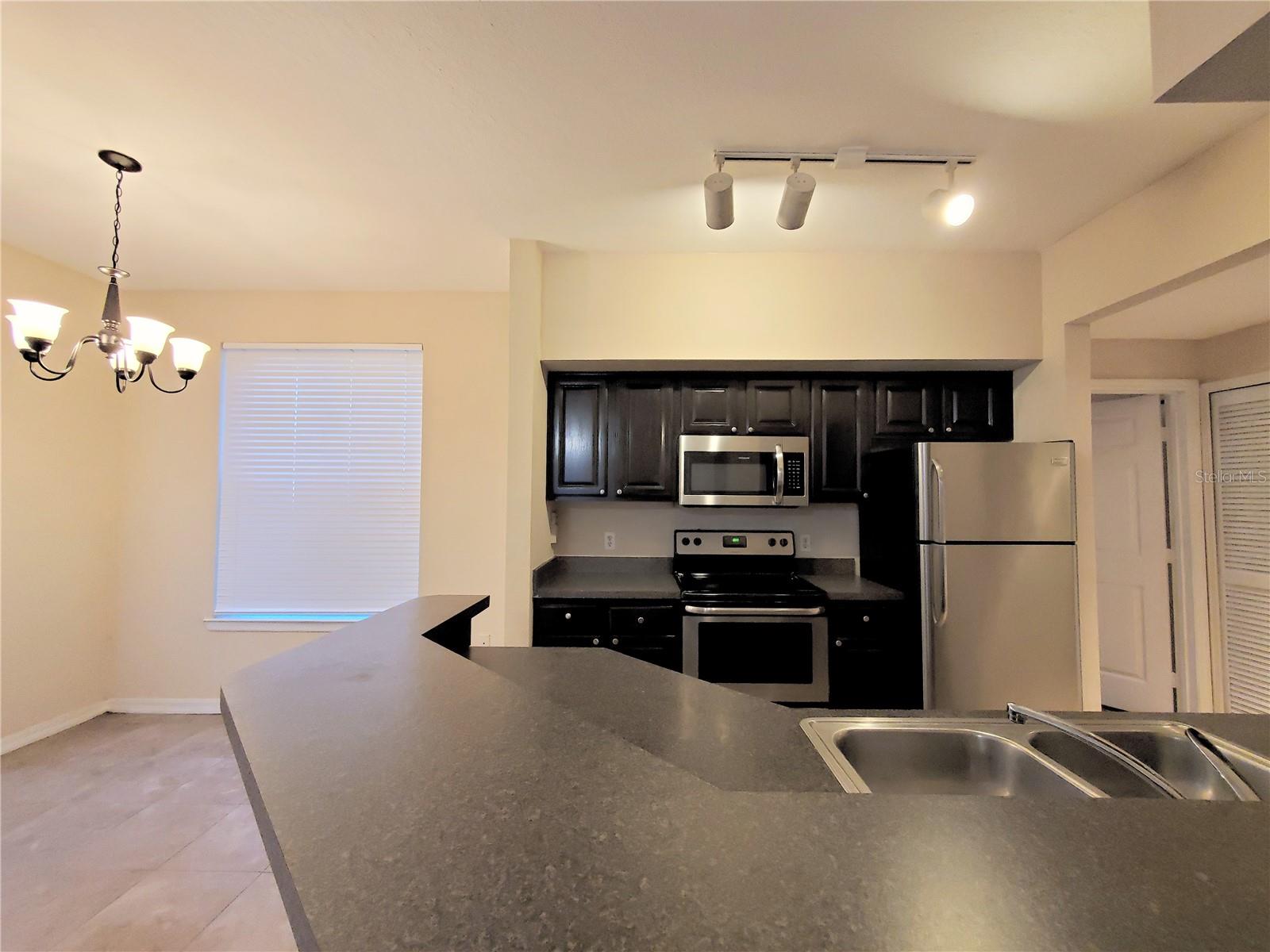 Image 13 of 18 For 6029 Westgate Drive 712