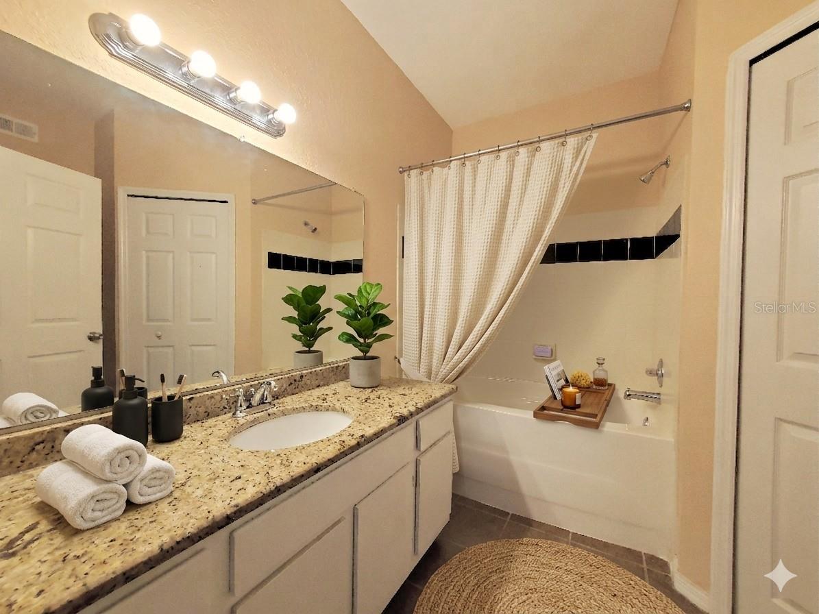Image 5 of 18 For 6029 Westgate Drive 712