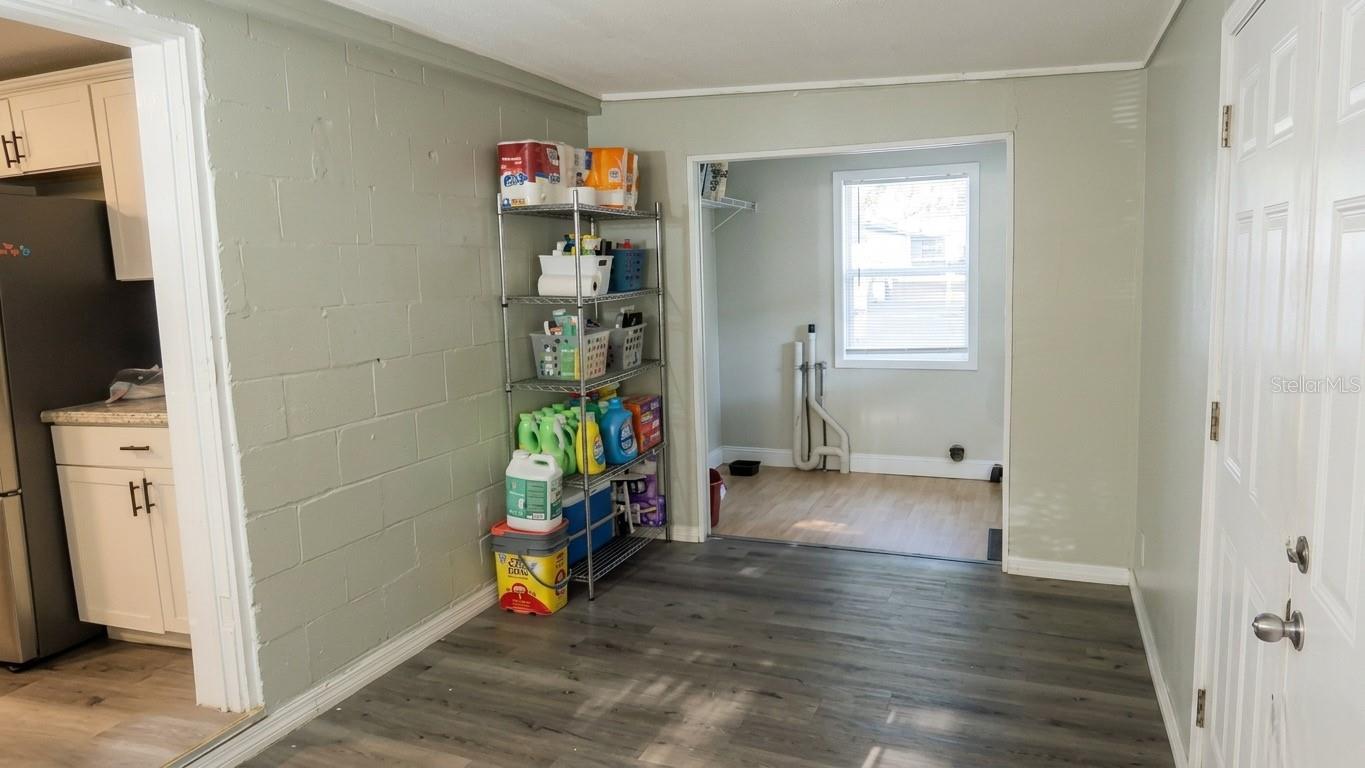 Image 17 of 26 For 1021 Mcnamee Street