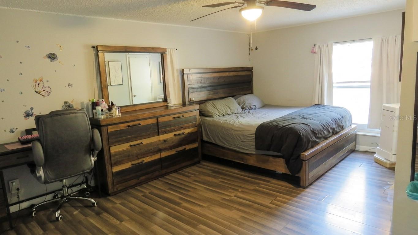 Image 25 of 26 For 1021 Mcnamee Street