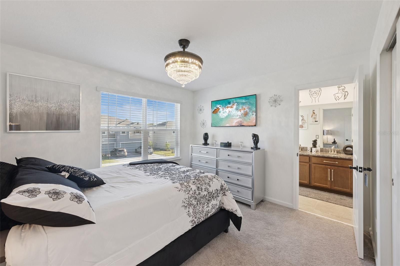 Image 31 of 62 For 887 Asterfield Lane