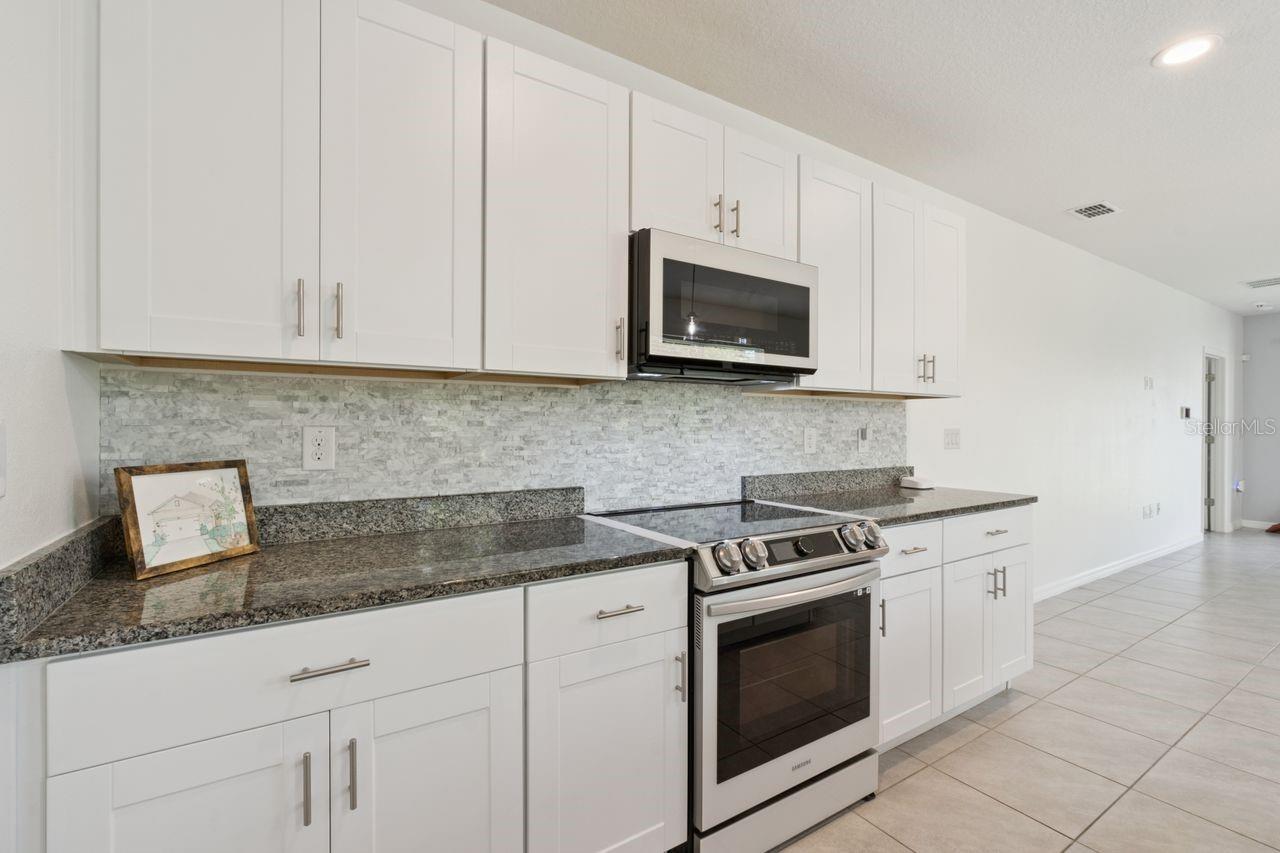 Image 10 of 47 For 859 Gunnison Drive