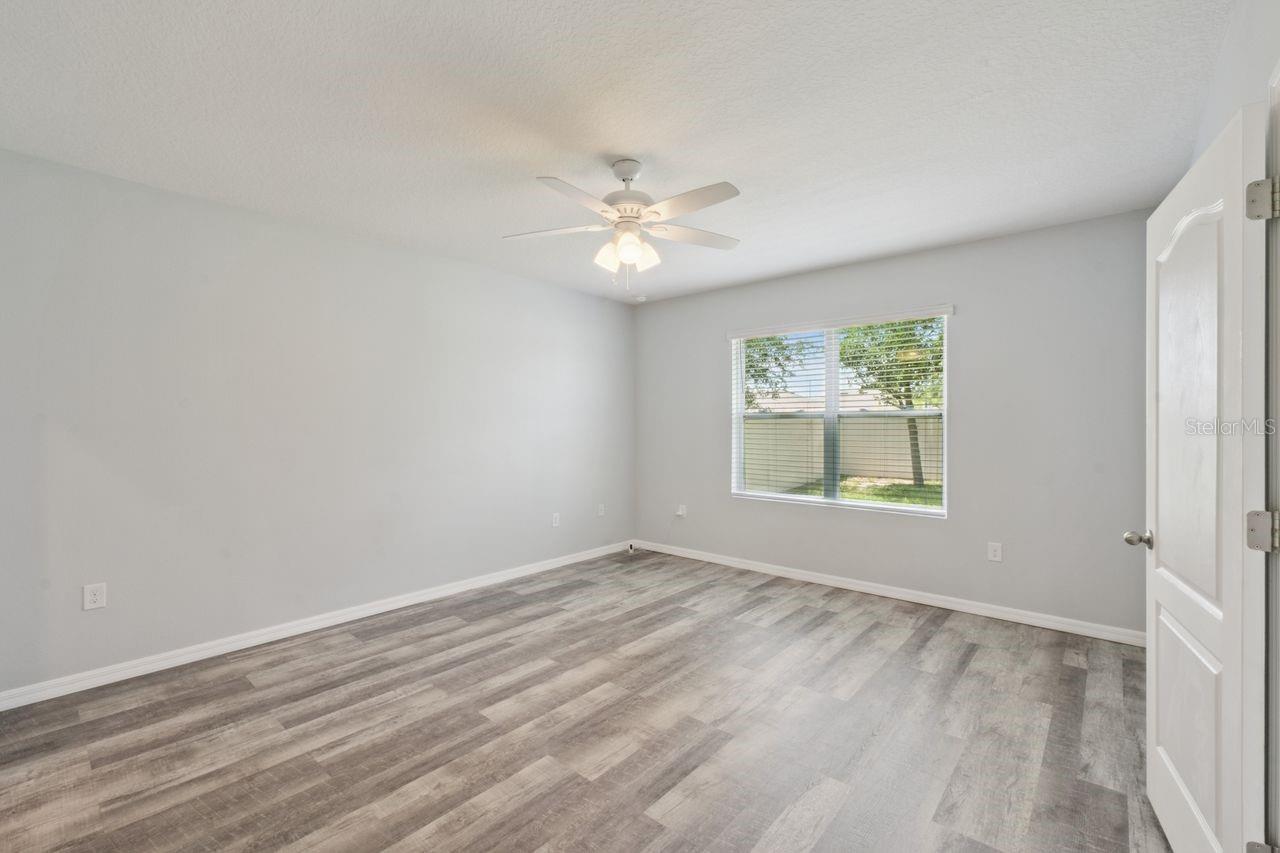 Image 14 of 47 For 859 Gunnison Drive