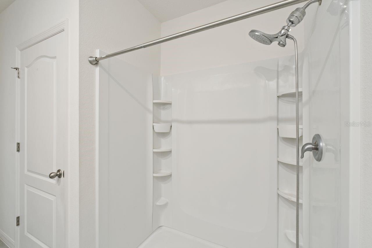 Image 18 of 47 For 859 Gunnison Drive