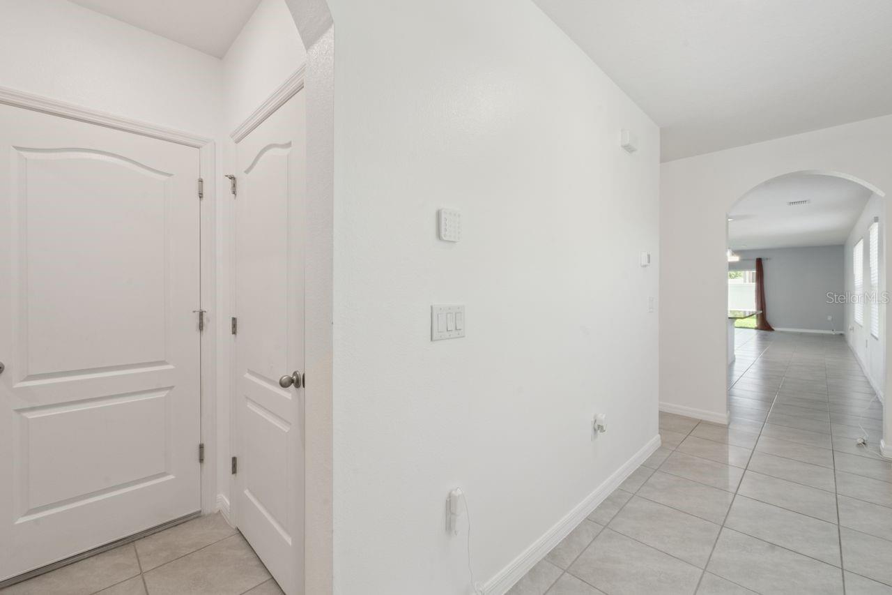 Image 19 of 47 For 859 Gunnison Drive