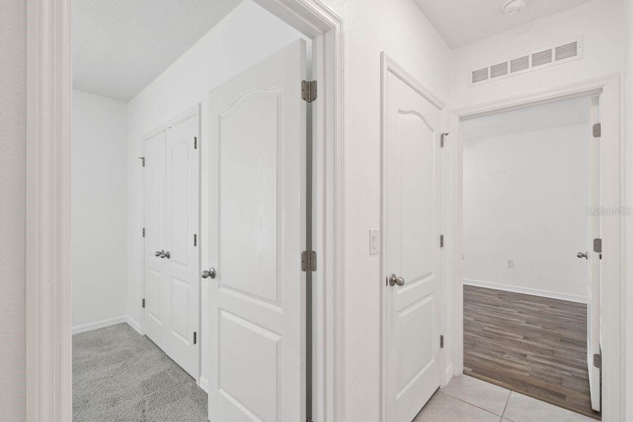 Image 21 of 47 For 859 Gunnison Drive