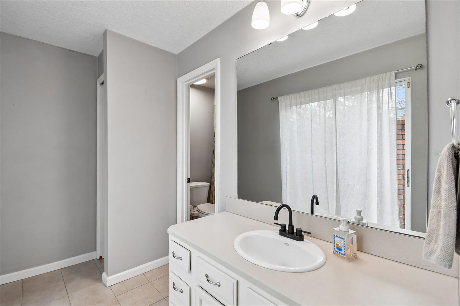 Image 23 of 65 For 354 Hornbeam Drive