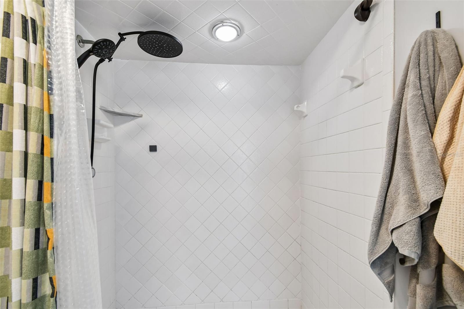 Image 24 of 65 For 354 Hornbeam Drive