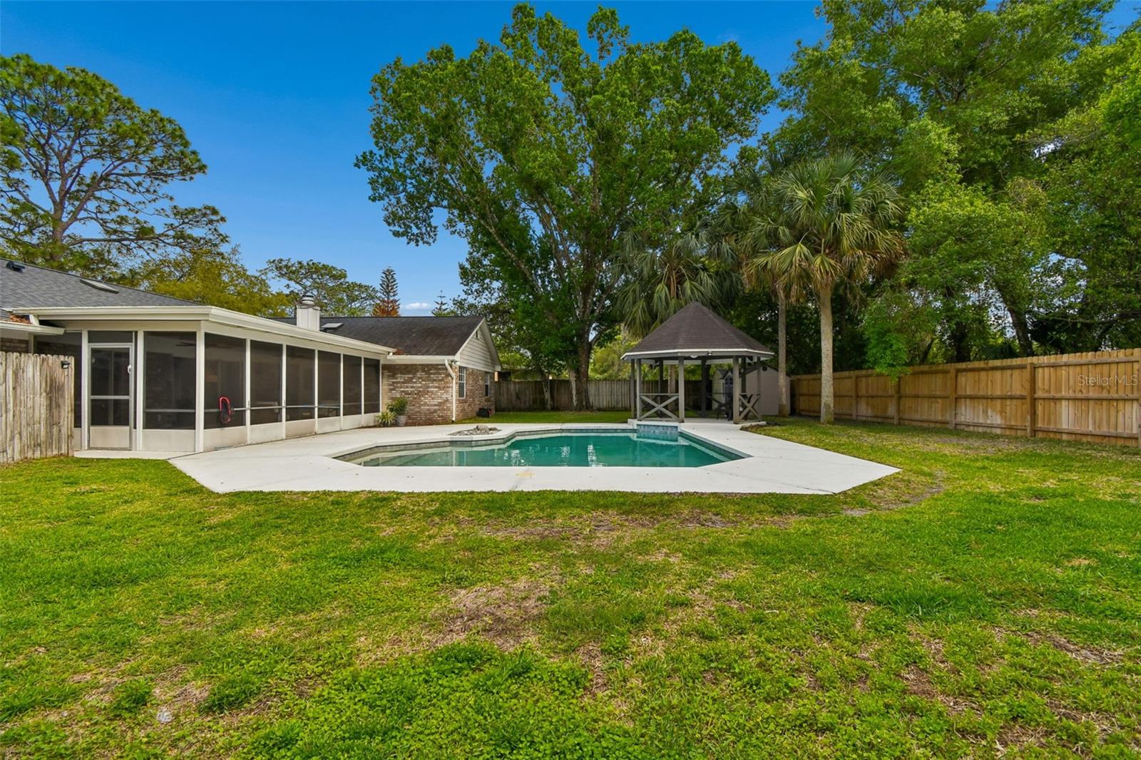 Image 53 of 65 For 354 Hornbeam Drive