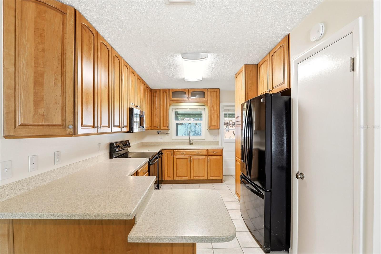 Image 13 of 41 For 611 Orchid Lane