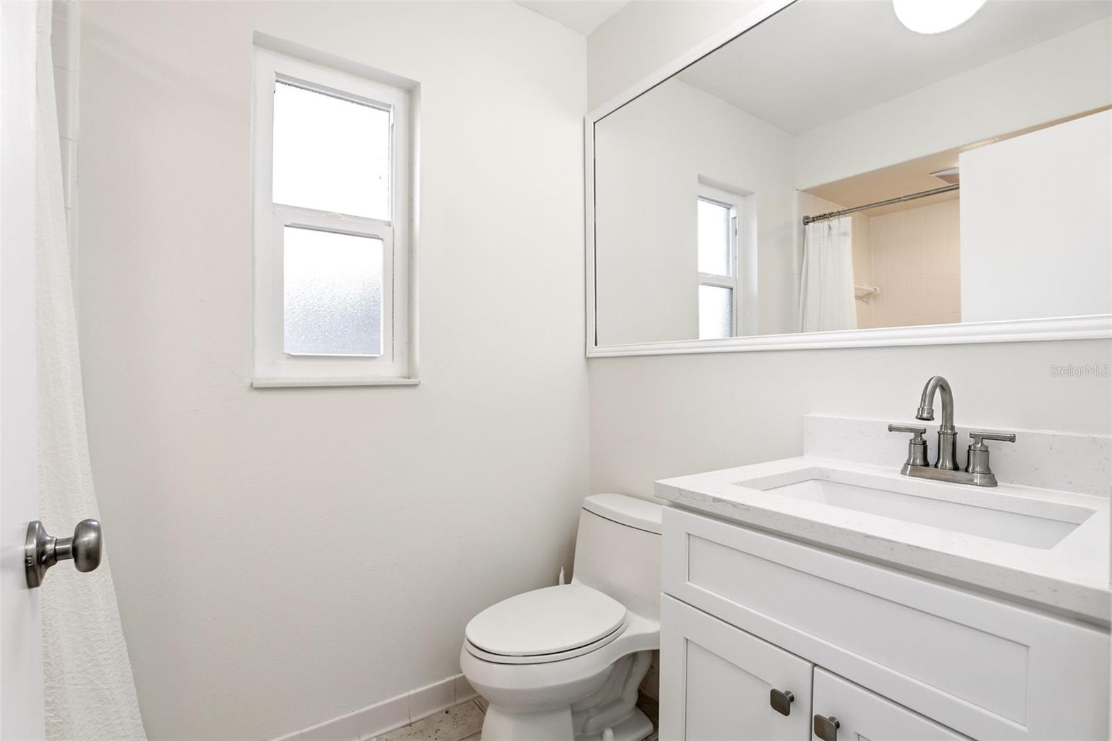 Image 25 of 41 For 611 Orchid Lane