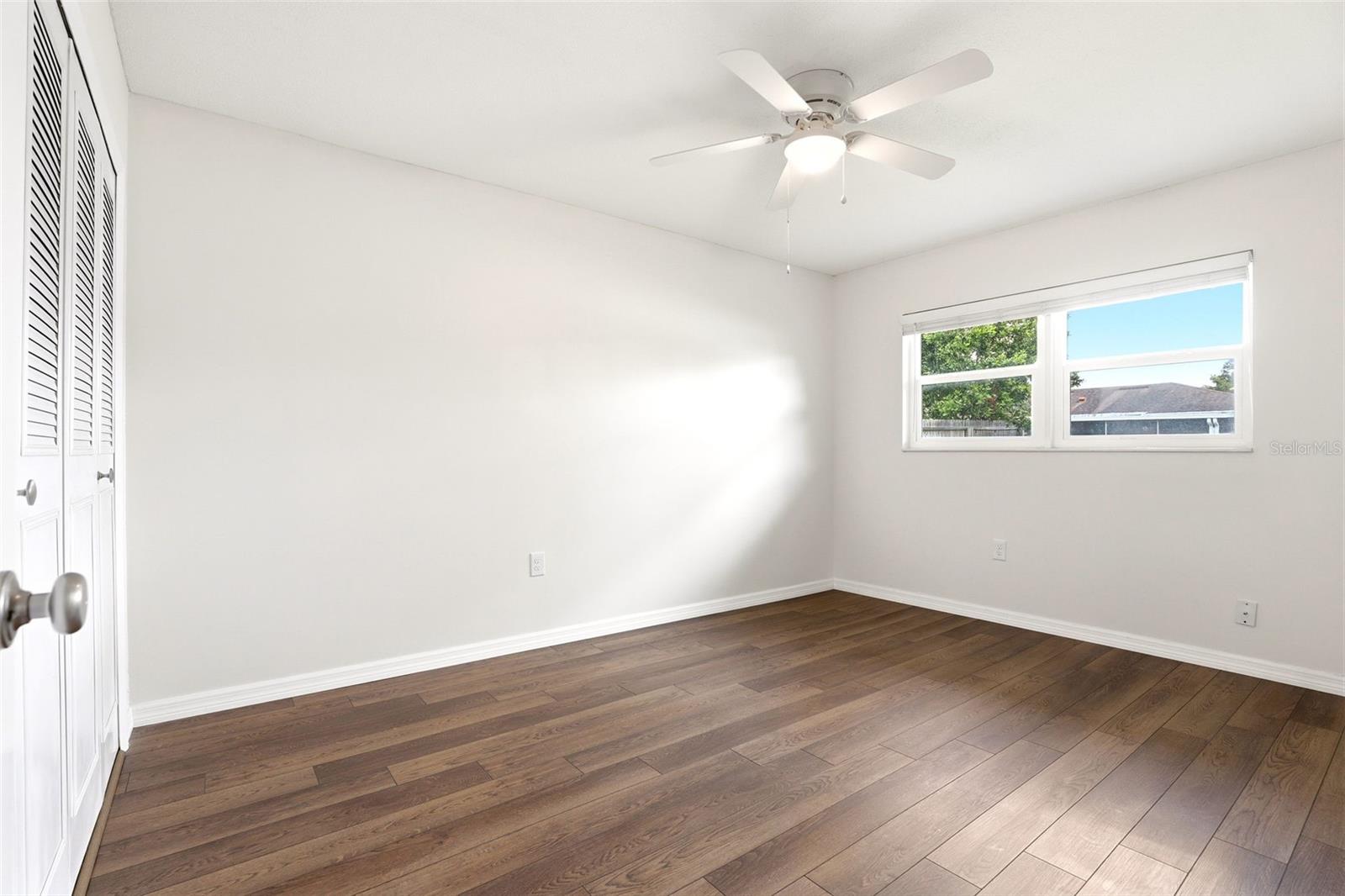 Image 30 of 41 For 611 Orchid Lane