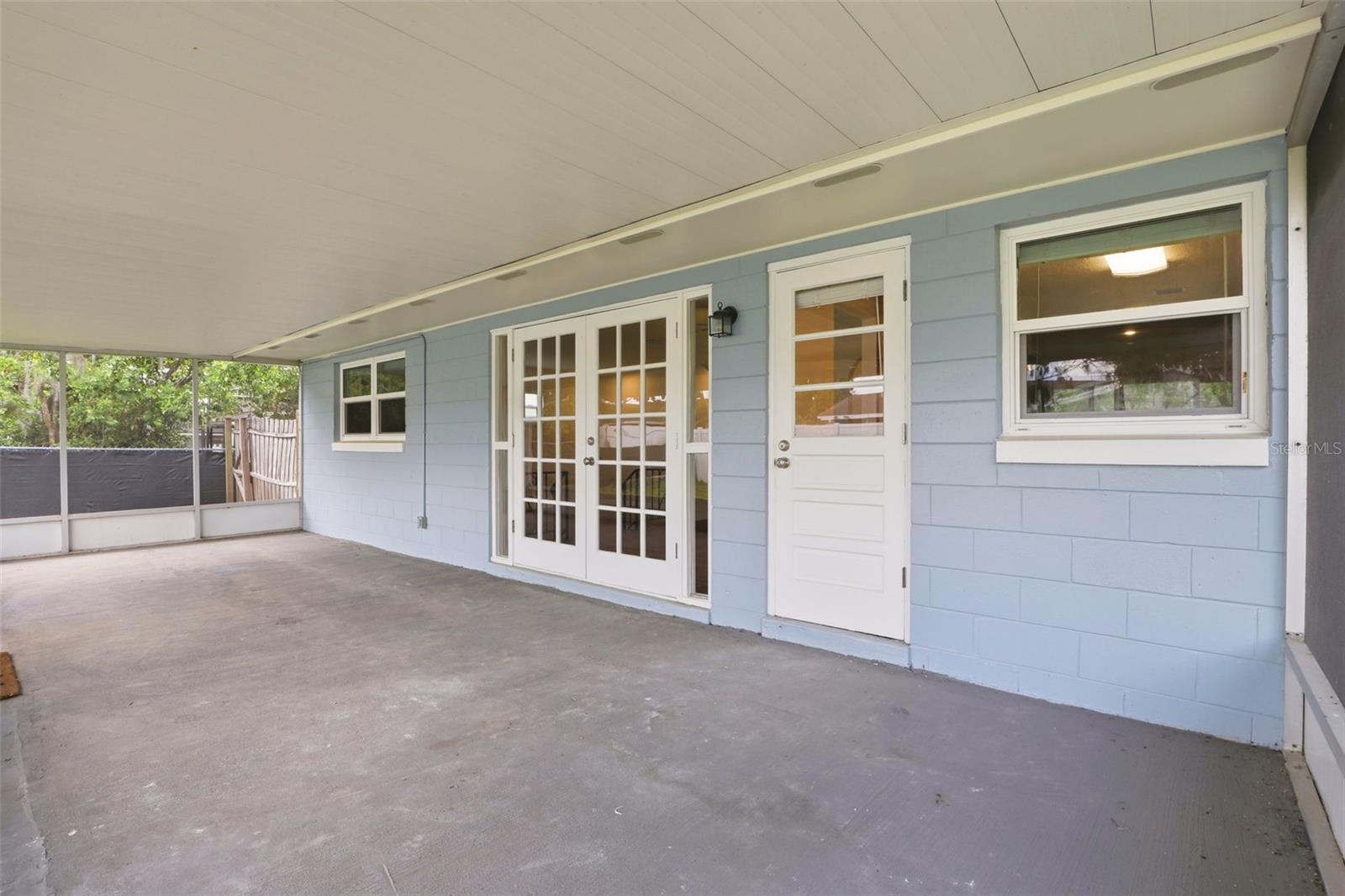 Image 34 of 41 For 611 Orchid Lane