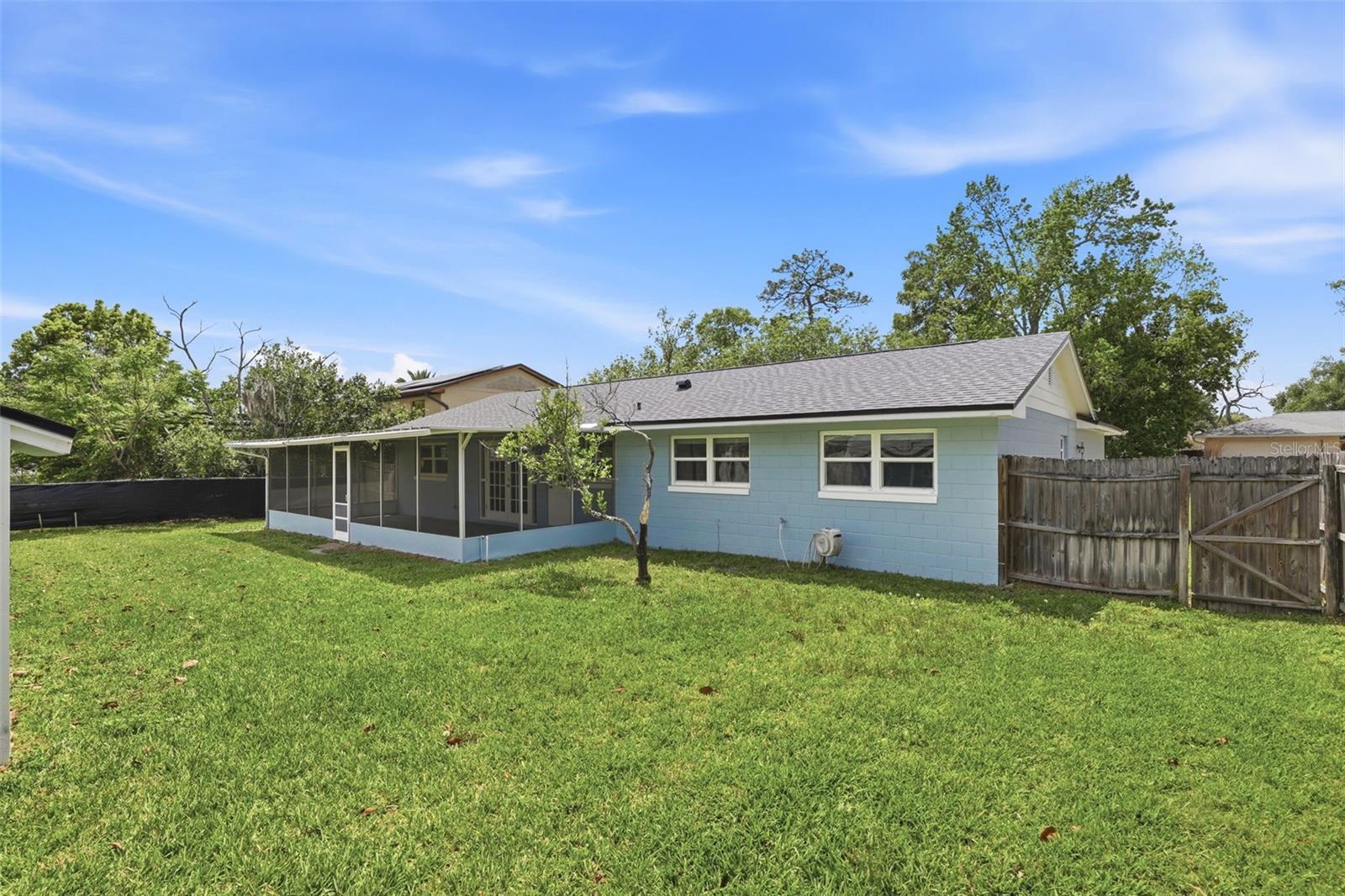 Image 36 of 41 For 611 Orchid Lane