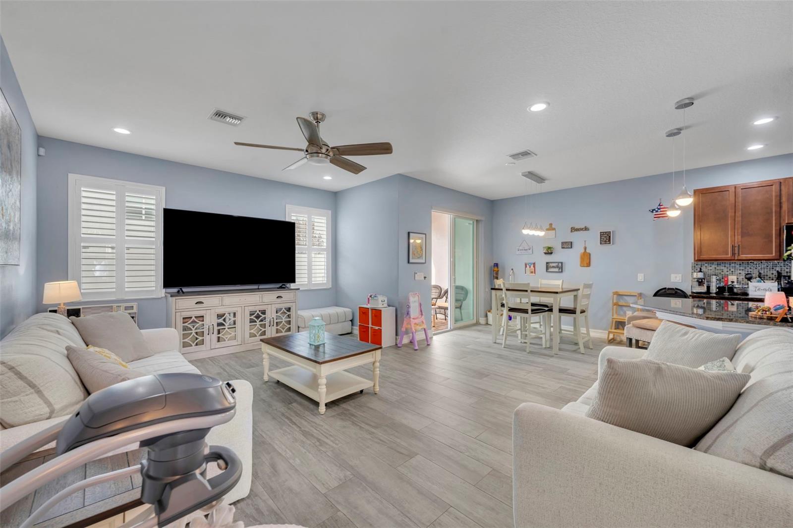 Image 10 of 54 For 1445 Isabella Drive 105