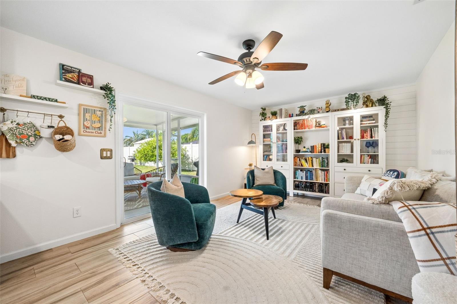 Image 12 of 52 For 1004 Cathy Drive