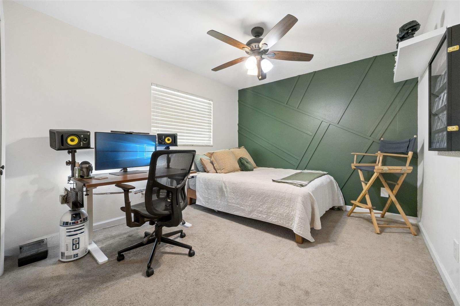 Image 28 of 52 For 1004 Cathy Drive