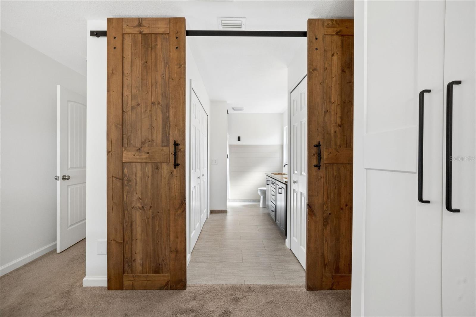 Image 32 of 52 For 1004 Cathy Drive