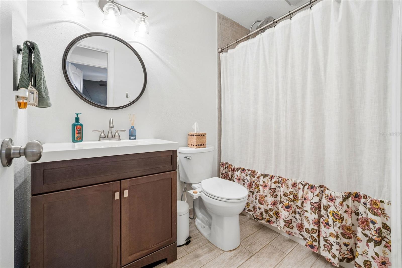 Image 35 of 52 For 1004 Cathy Drive